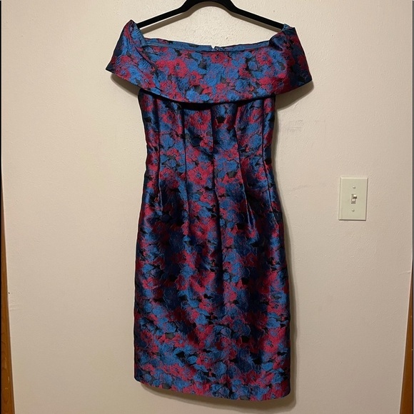 Slate & Willow‎ Off The Shoulder Floral Dress - Picture 4 of 14